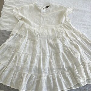 White crinkle gauze tiered short sleeve dress
